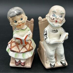 1950s Grandma Grandpa Rocking Chair Book Salt Pepper Shakers Japan MCM 4.5”